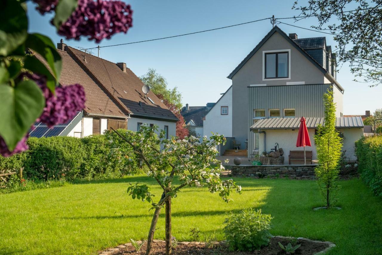 Feriendomizil "Alte Post" I Apartment Pronsfeld Bagian luar foto